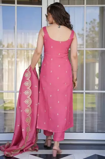 Pink viscose zari chanderi heavy thread embroidered work kurta pant set
