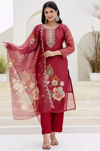 Maroon shimmer organza print with thread embroidery work kurta pant set