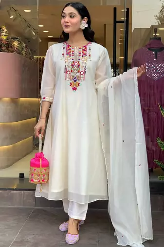 Floral embroidered white round neck chanderi kurta set with trouser & dupatta