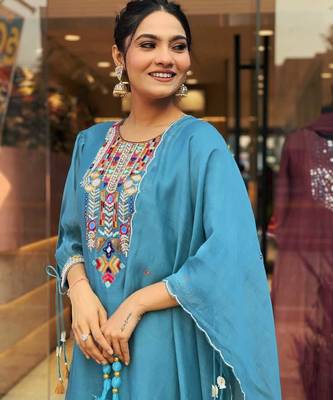 Floral embroidered blue round neck chanderi kurta set with trouser & dupatta 4
