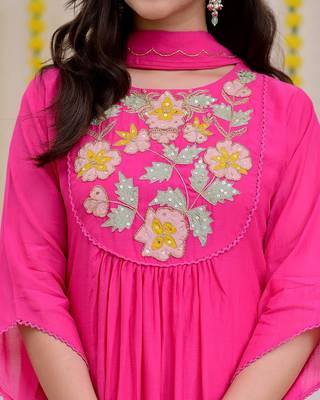 Floral embroidered pink round neck cotton kurta set with trouser & dupatta 4