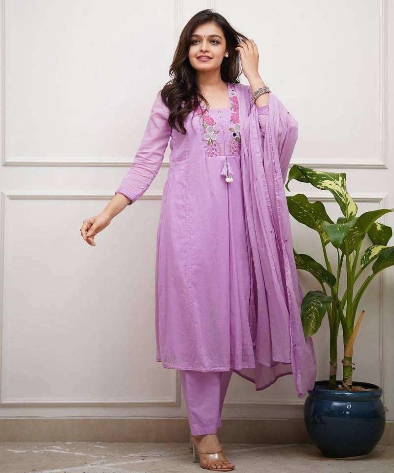 Floral embroidered purple v neck cotton kurta set with trouser & dupatta