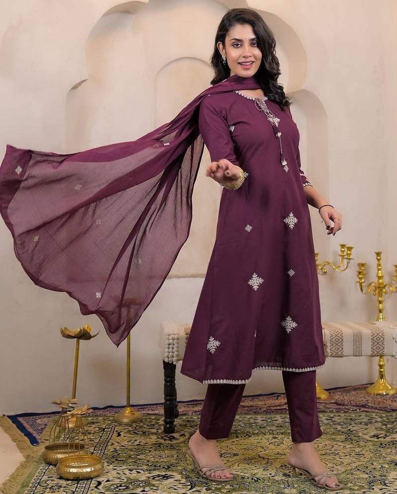 Floral embroidered purple round neck cotton kurta set with trouser & dupatta