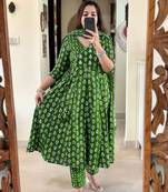 Floral printed green v neck cotton kurta set with trouser