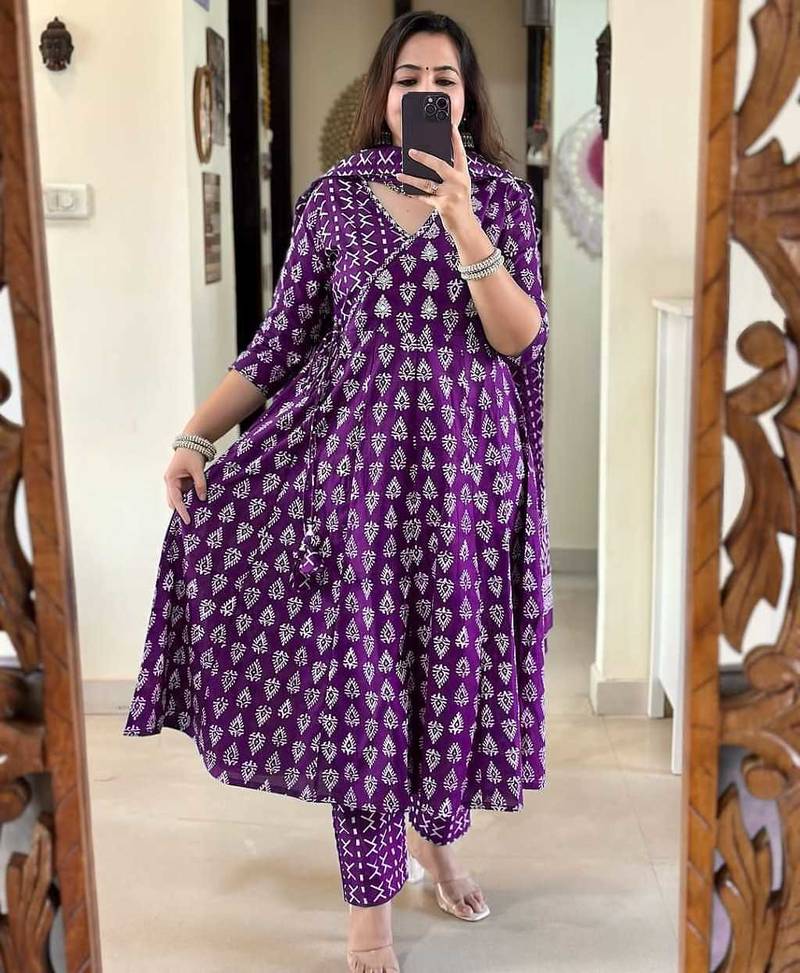 Floral printed purple v neck cotton kurta set with trouser