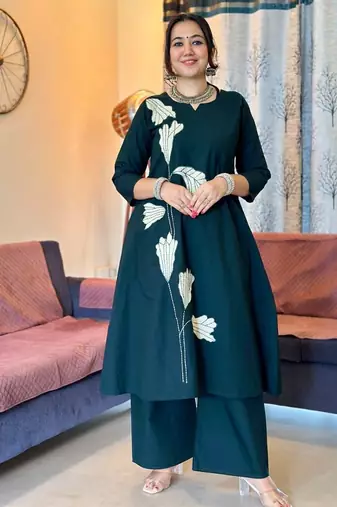 Floral embroidered green round neck cotton kurta set with trouser