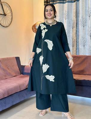 Floral embroidered green round neck cotton kurta set with trouser 2