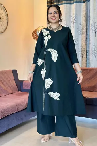 Floral embroidered green round neck cotton kurta set with trouser