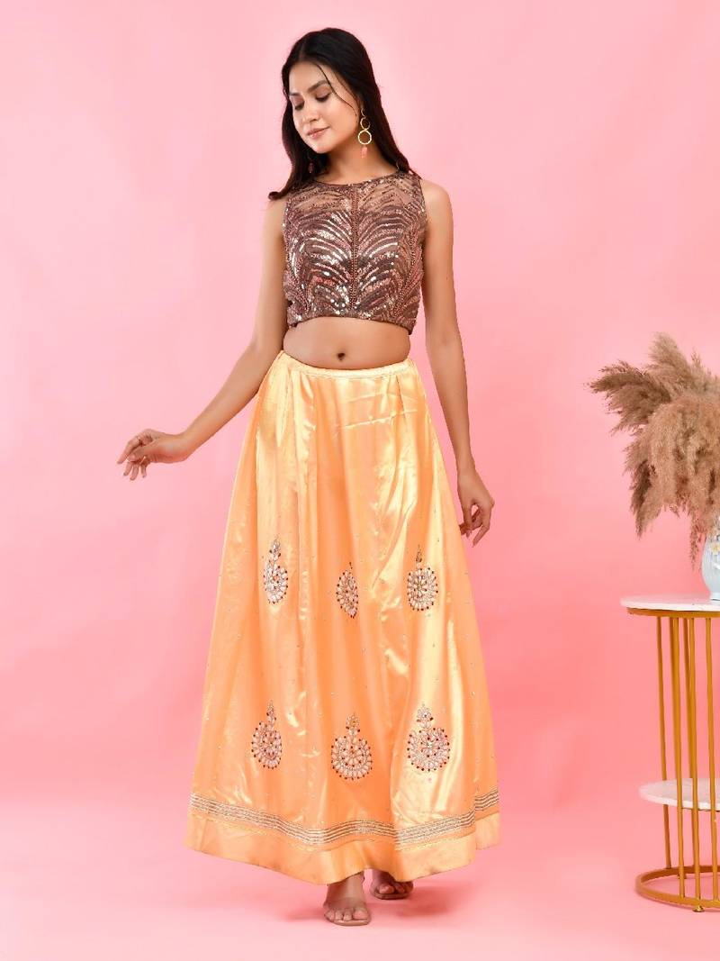 Sequined Embellished Boat Neck Sleeveless Padded Saree Blouse