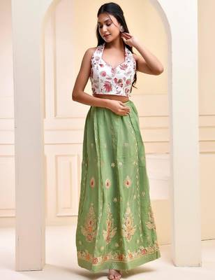 Embroidered Halter Neck Saree Blouse 5