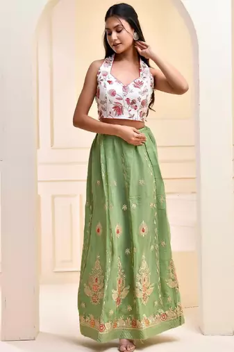 Embroidered Halter Neck Saree Blouse