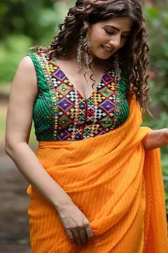 Lehriya Printed with Embroidered Saree Blouse