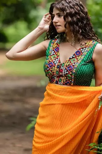 Lehriya Printed with Embroidered Saree Blouse