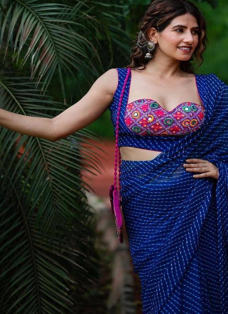 Lehriya Printed with Embroidered Sleeveless Saree Blouse