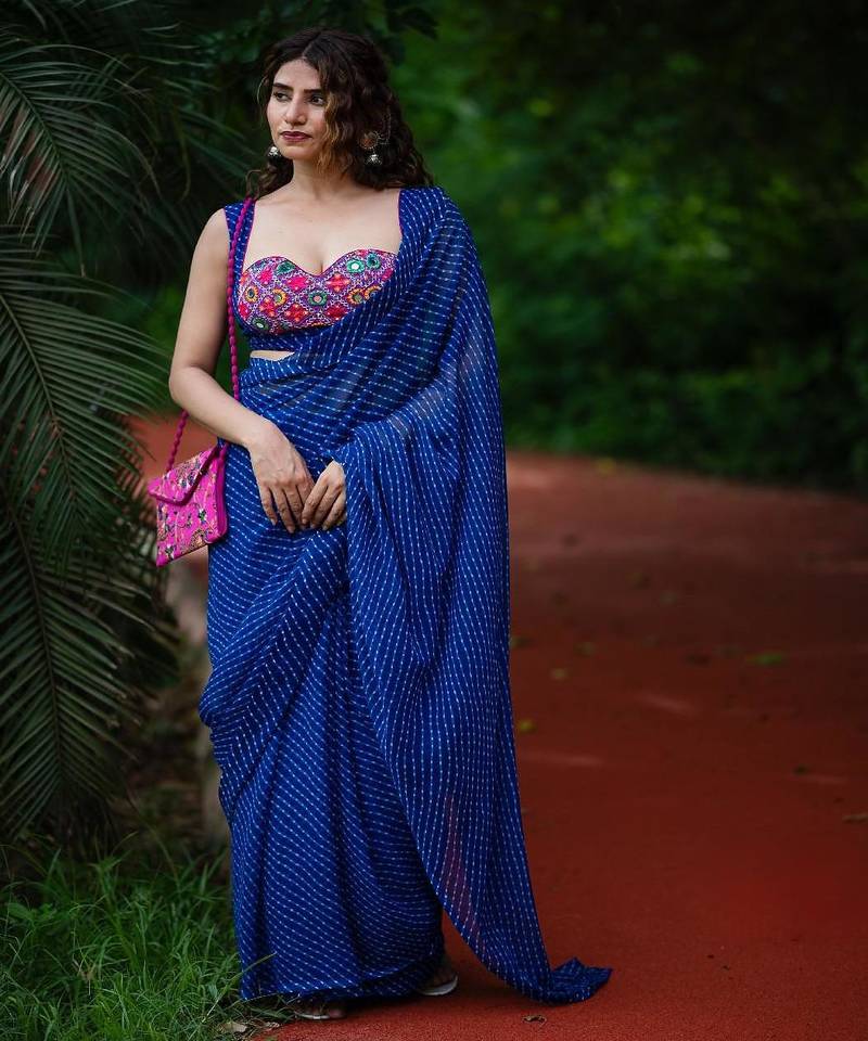 Lehriya Printed with Embroidered Sleeveless Saree Blouse