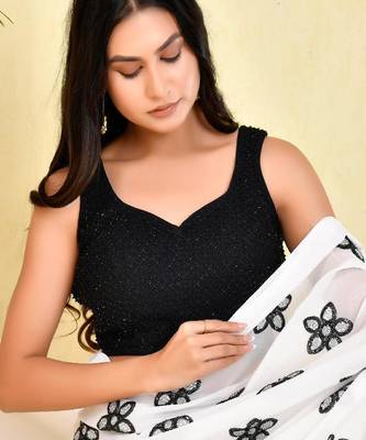 Embellished Cut-dana Work Sleeveless Padded Blouse 2
