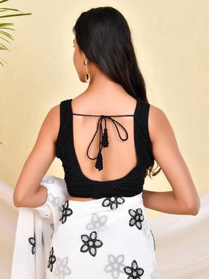 Embellished Cut-dana Work Sleeveless Padded Blouse 3