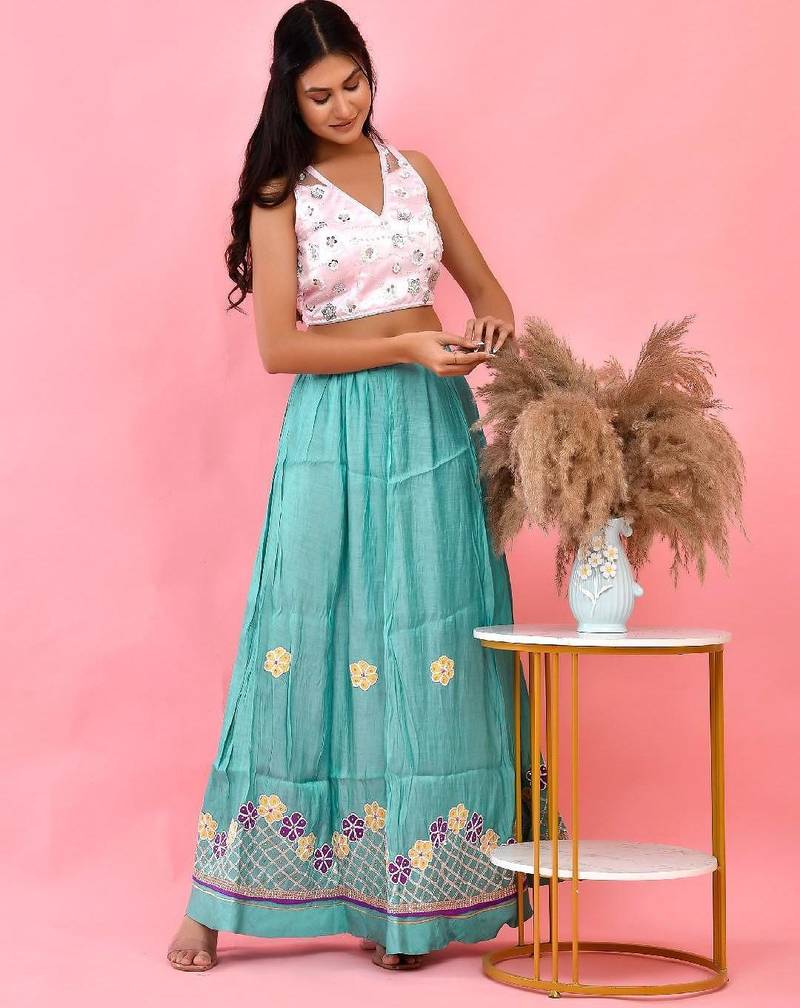 V-Neck Sleeveless Embellished Saree Blouse