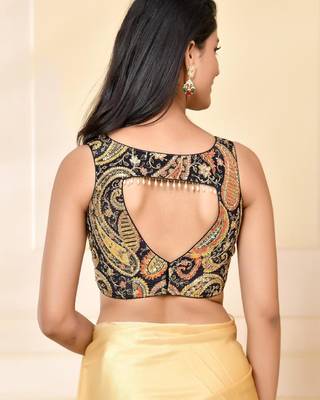 Embroidery Paisley Zari V Neck Padded Saree Blouse 3