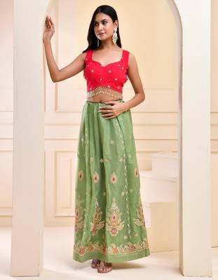 Embroidery Beads and Stones Sweet Heart Neck Padded Saree Blouse 1