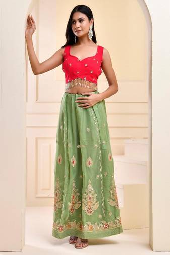 Embroidery Beads and Stones Sweet Heart Neck Padded Saree Blouse