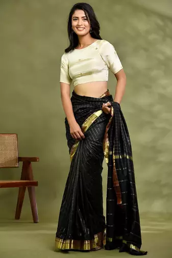 Embellished Round Neck Padded Saree Blouse