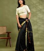 Embellished Round Neck Padded Saree Blouse