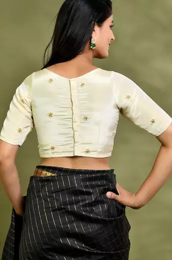 Embellished Round Neck Padded Saree Blouse