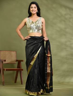 Women Embellished Mirror V-Neck Padded Saree Blouse 1