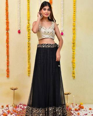Embroidered Saree Blouse 2