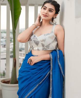 Women Embellished Sweetheart Neck Saree Blouse 4