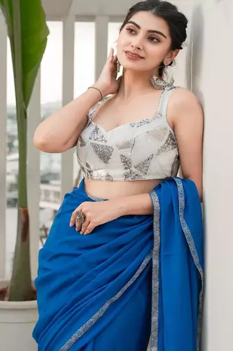 Women Embellished Sweetheart Neck Saree Blouse