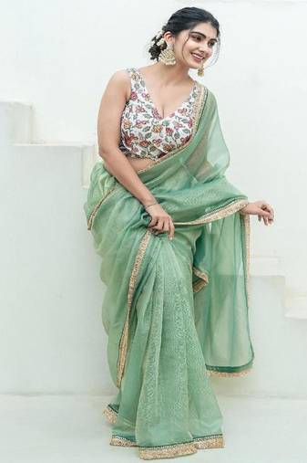 Women Embroidered V Neck Wrap-Style Saree Blouse