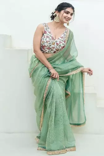 Women Embroidered V Neck Wrap-Style Saree Blouse