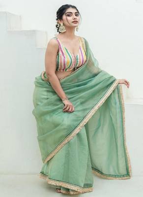Women Striped V-Neck Padded Saree Blouse 1