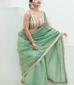 Women Striped V-Neck Padded Saree Blouse