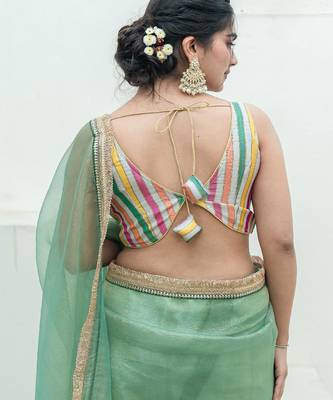 Women Striped V-Neck Padded Saree Blouse 2