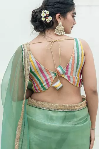 Women Striped V-Neck Padded Saree Blouse