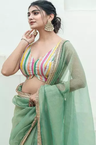 Women Striped V-Neck Padded Saree Blouse