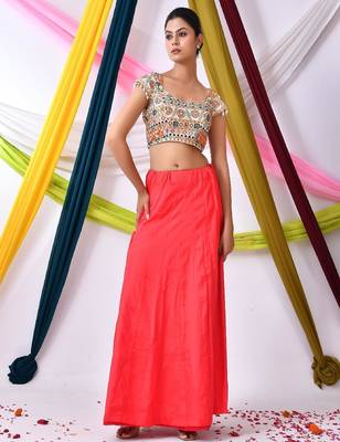 Embroidered Sweetheart Neck Saree Blouse 1