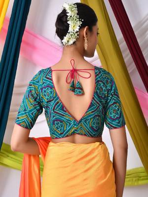 Women Printed V-Neck Saree Blouse 2
