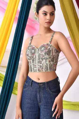 Embroidered Sweetheart Neck Saree Blouse with Tie-up Back