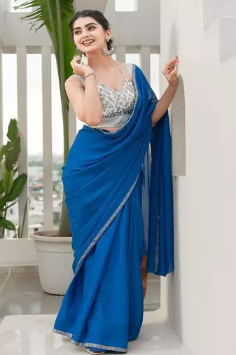 Women Embellished Sweetheart Neck Saree Blouse