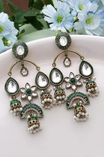 Green color kundan earrings