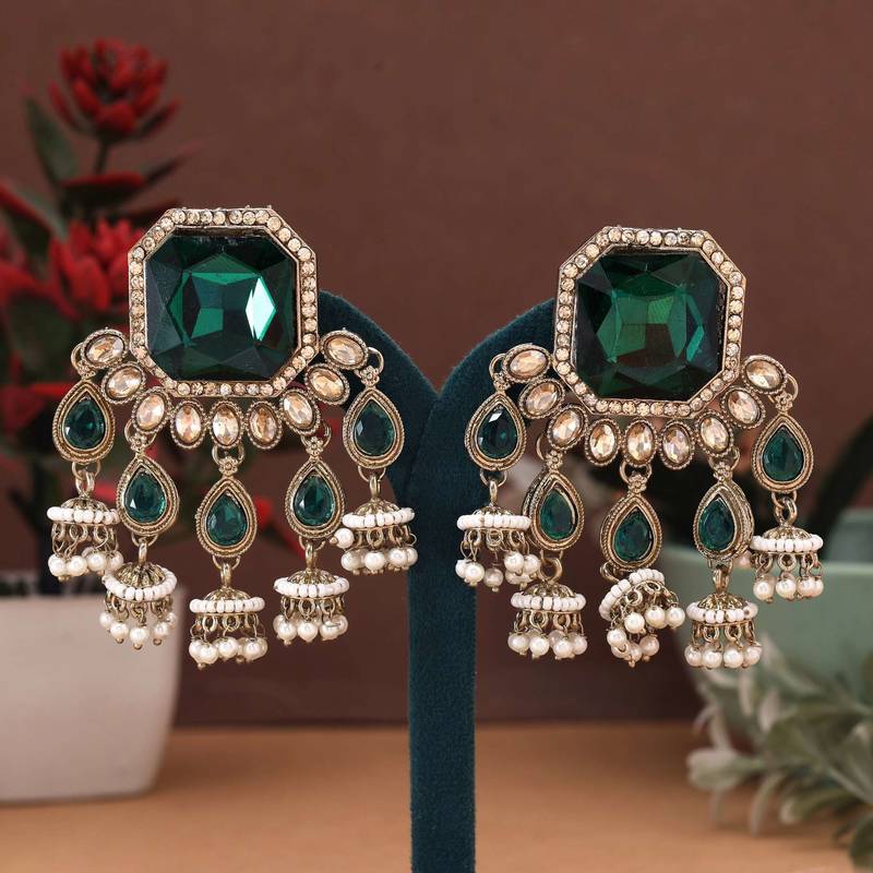 Green color kundan earrings