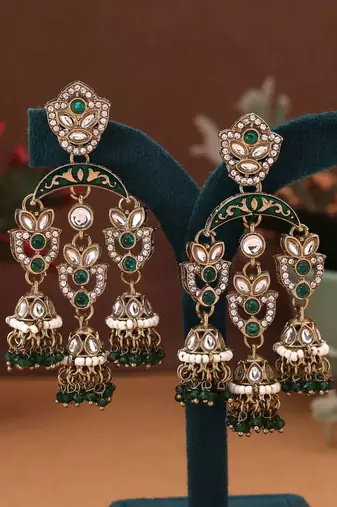 Green color kundan earrings