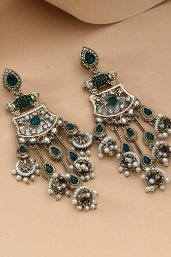Green color kundan earrings