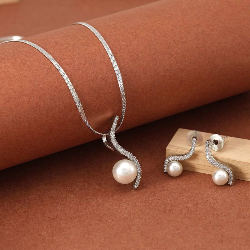 Silver color american diamond necklace set