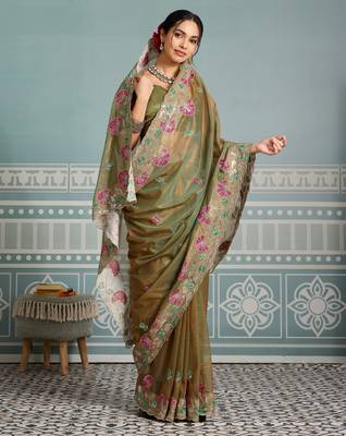 delightful peach embroidered frendy net bridal saree with blouse 3