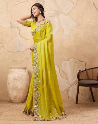delightful rama green embroidered frendy chiffon bridal saree with blouse 4